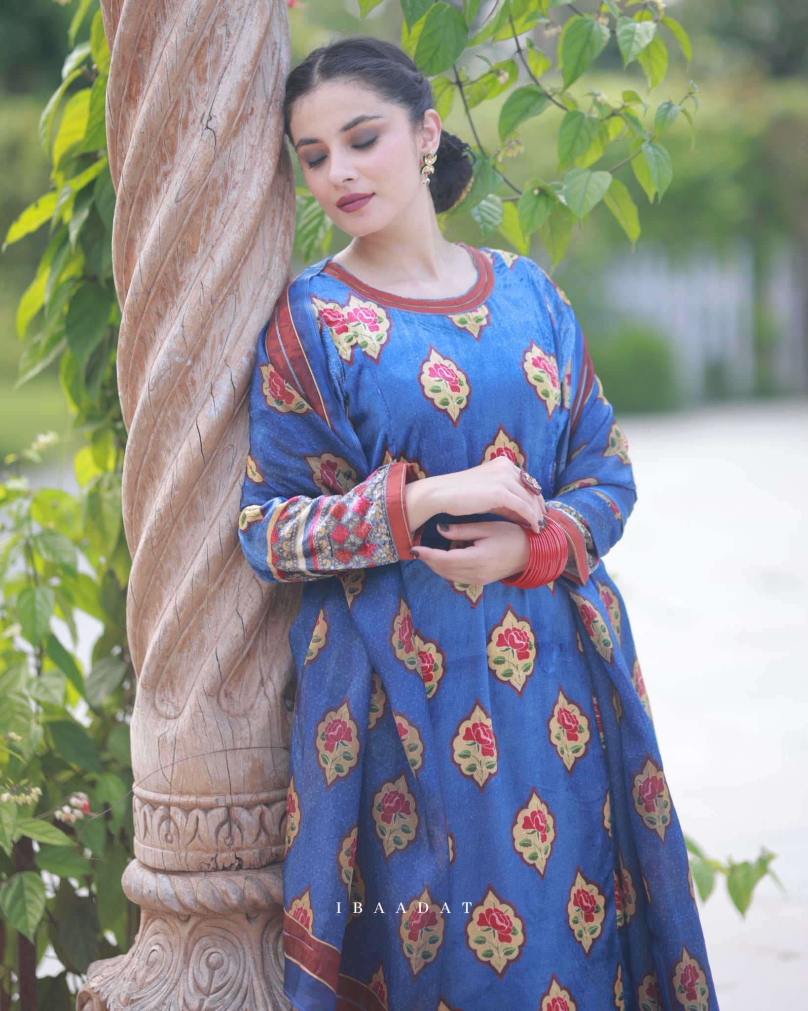 Blue velvet salwar suit with intricate prints – Sabina by Ibaadat