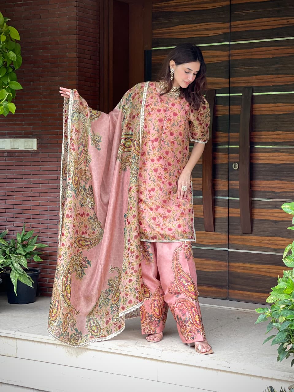 Hadiqa 1