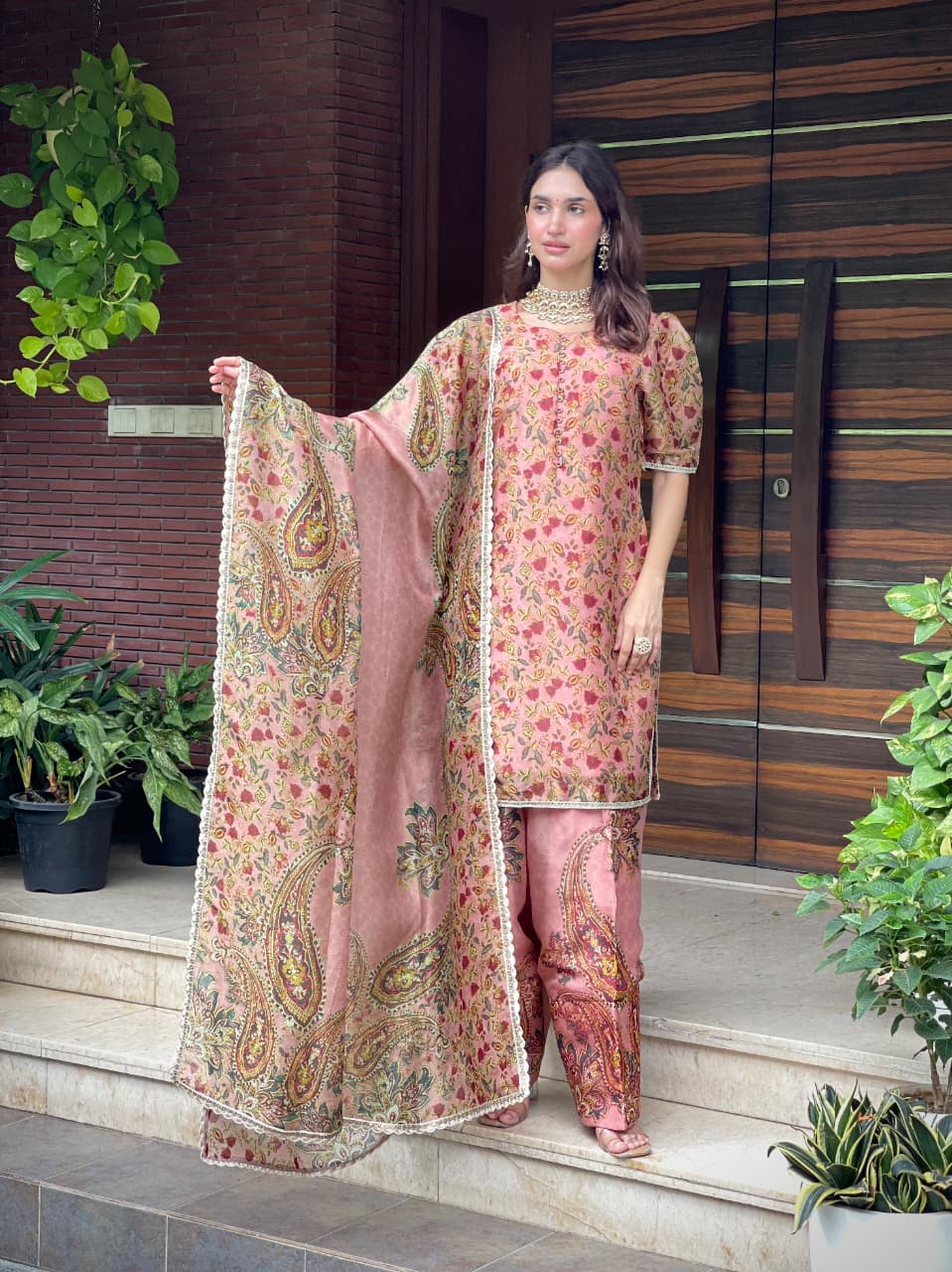 Hadiqa 1