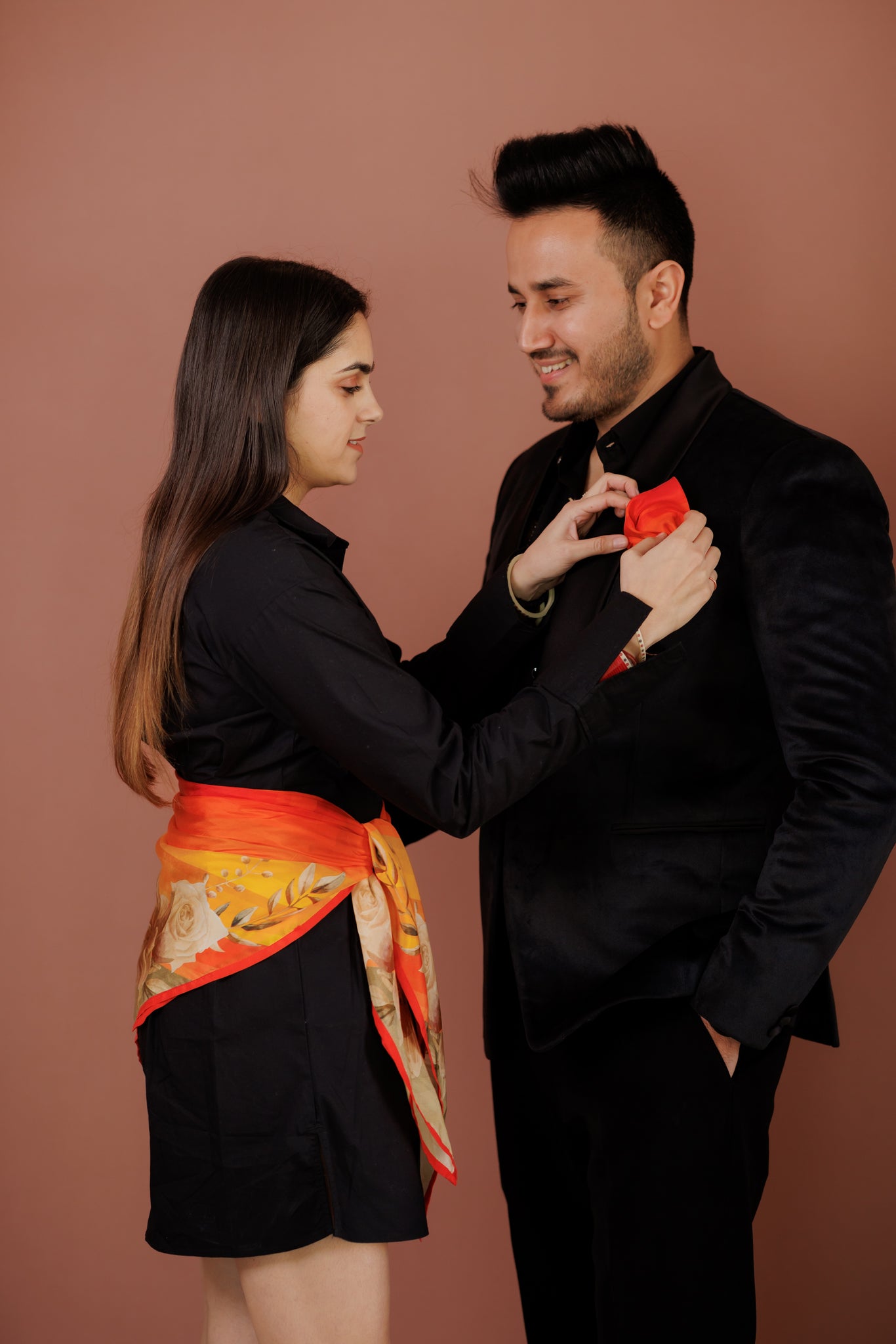 Ombré Floral Pocket Square 7 Scarf Combo Pack for Couples