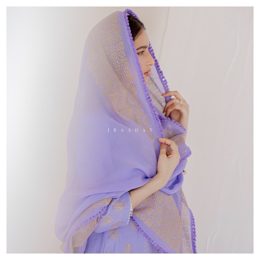 Elegant lavender salwar suit with organza dupatta